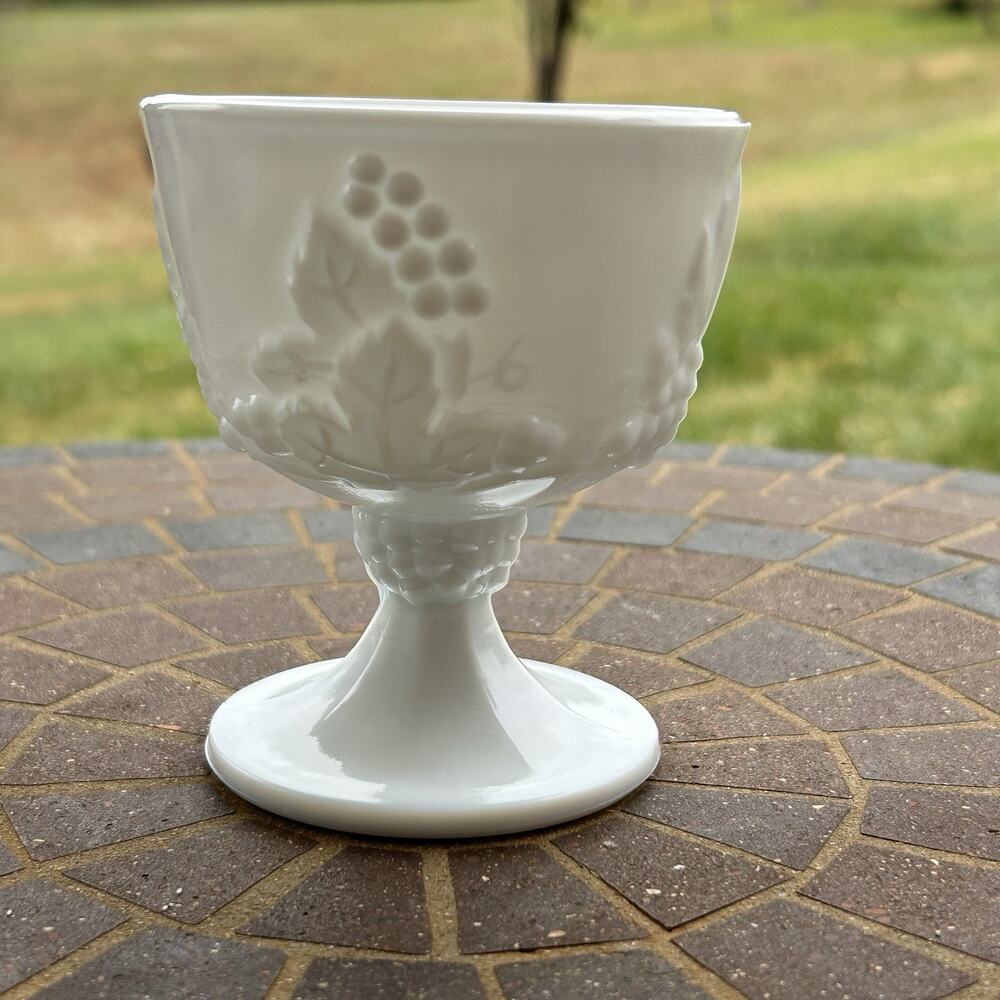 Vintage Indiana Glass Company Milk Glass White Harvest Grape Open Top Sugar Bowl